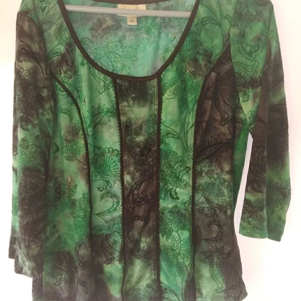 Dress barn top